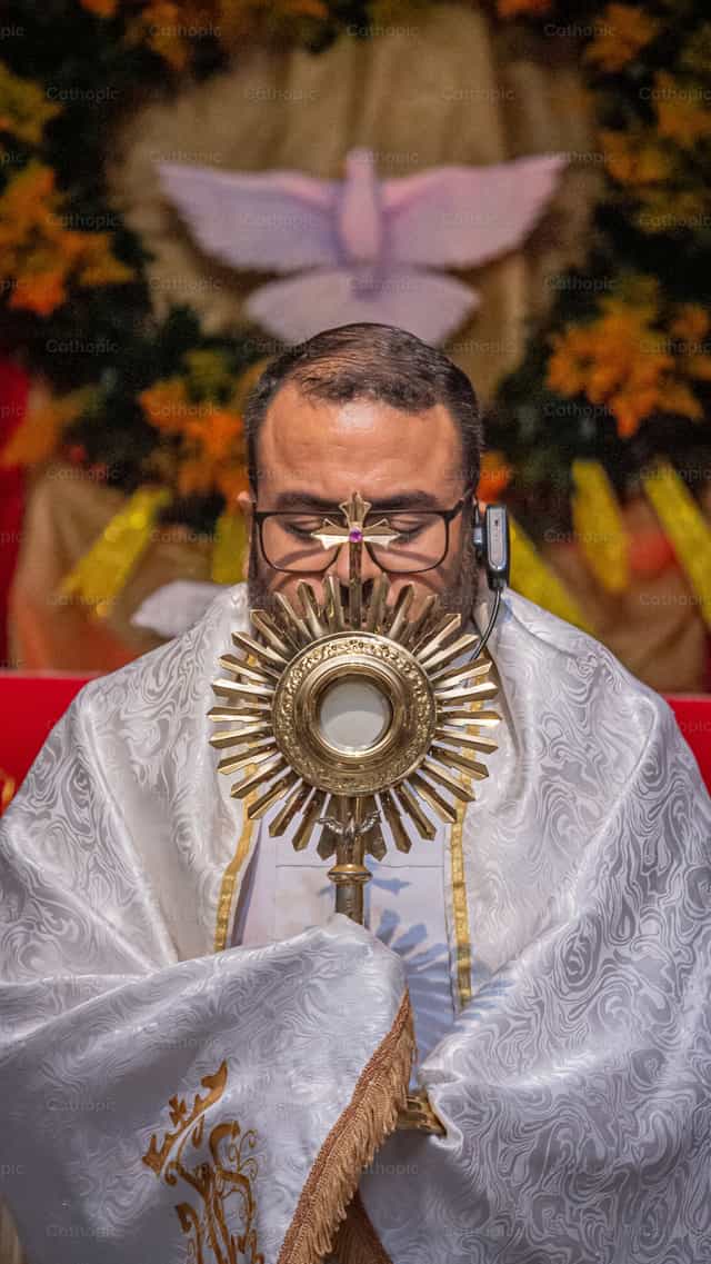 Vigilia de Pentecostés - Banco de imágenes católicas - Fotografía por Carlos Daniel