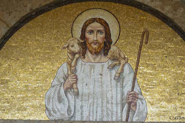 Mosaico de Jesús, el Buen Pastor - Banco de imágenes católicas - Fotografía por Joan Sutter