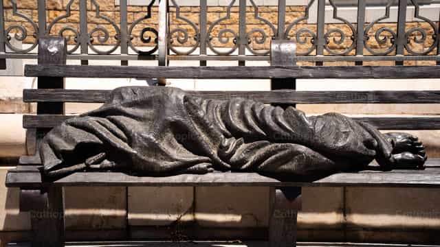 Jesús sin hogar - Banco de imágenes católicas