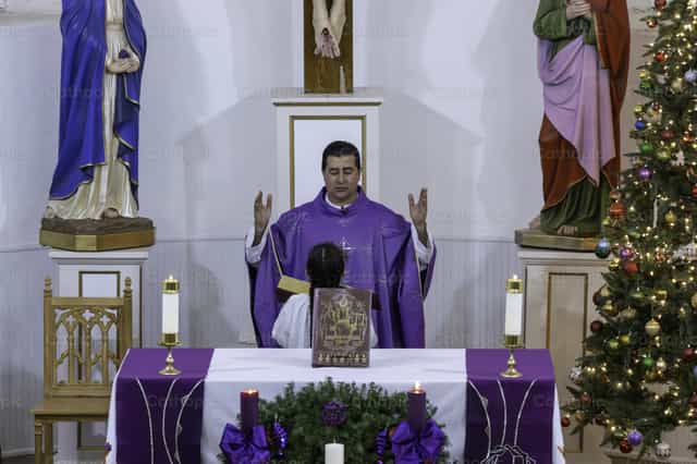 Prayer - Catholic stock images - Photo by Steven Zimmerman