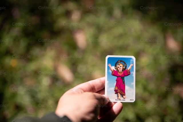 Estampita del Divino Niño Jesús - Banco de imágenes católicas - Fotografía por Carolina BR