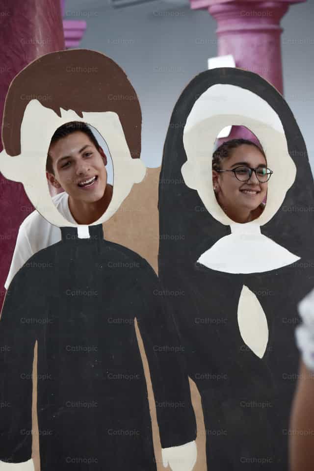 Alegria de la vocacion - Banco de imágenes católicas