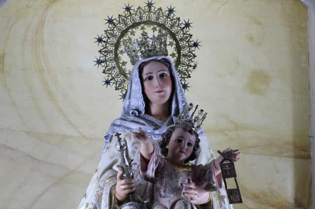 Maria presenta Gesù - Immagini stock cattoliche