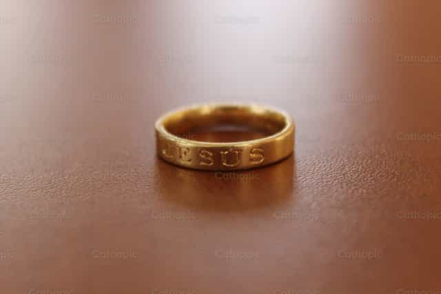 Engagement d’amour - Images catholiques de stock - Photo de Vanesa Guerrero, rpm