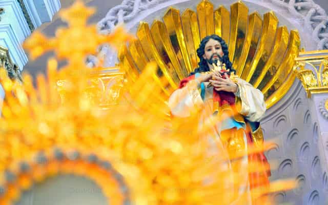 Sagrado corazon de Jesus y la Eucaristia - Banco de imágenes católicas