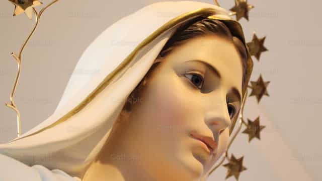 Estatua de la Virgen Maria de Medjugorje - Banco de imágenes católicas
