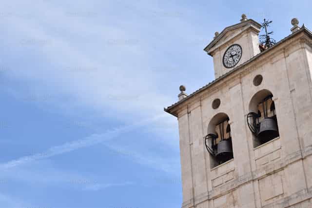La llamada el domingo - Banco de imágenes católicas