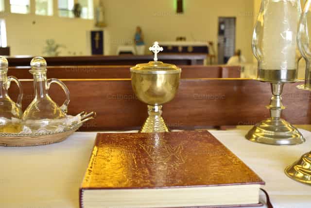 El altar de El Alamo - Banco de imágenes católicas