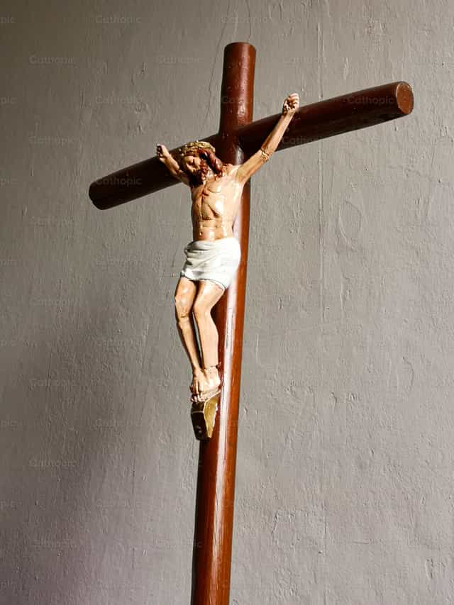 Jesus en la Cruz - Banco de imágenes católicas