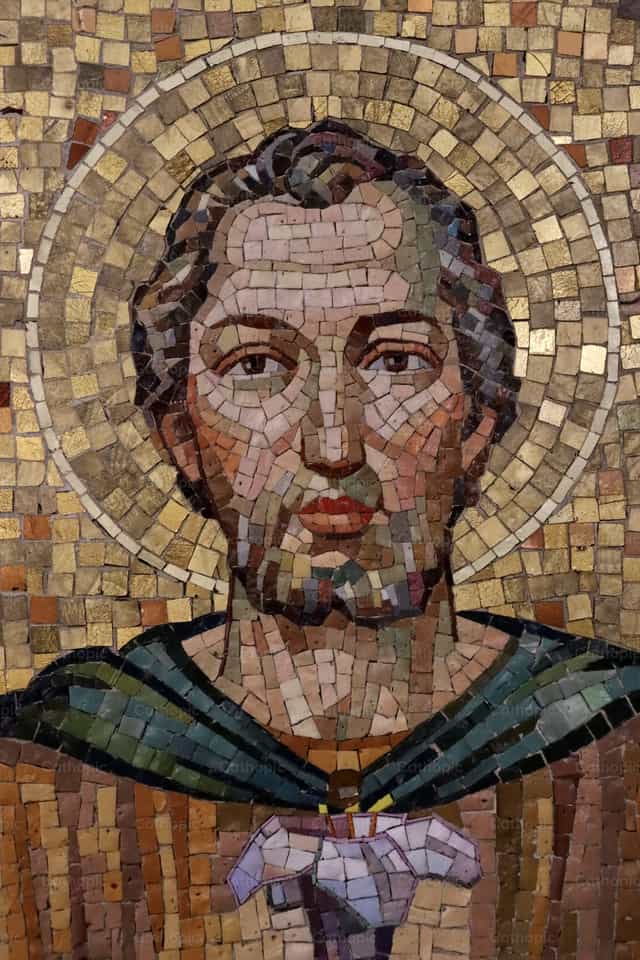 José's look - Catholic stock images - Photo by Saul Ibarra