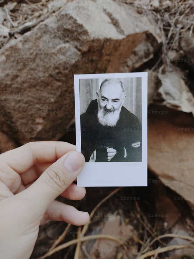 Saint Padre Pio de Pieltrelcina - Catholic stock images - Photo by Maria Jose Moyano