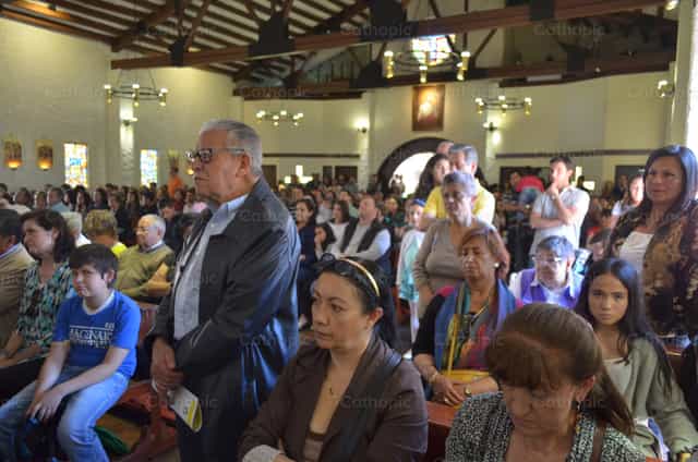 Chiesa di comunità - Immagini stock cattoliche