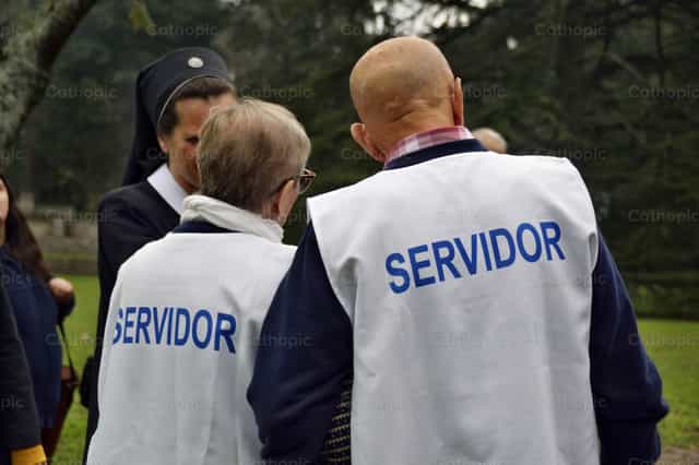 Servidores - Banco de imágenes católicas - Fotografía por Marcelo Degleve