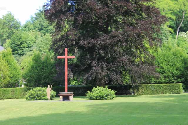 Kreuz in der Natur - Katholische Stockfotos