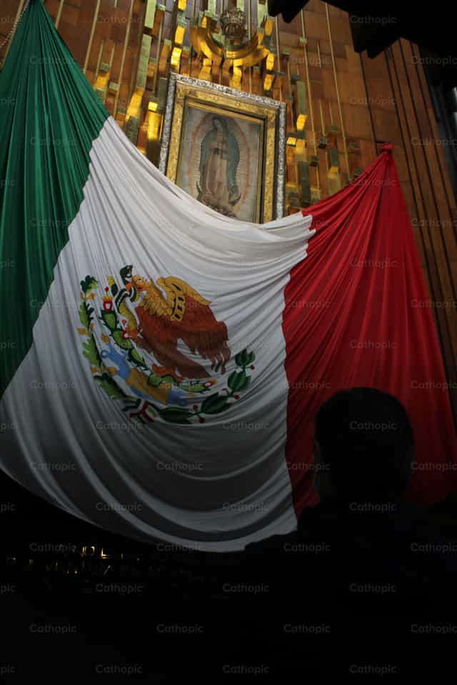 Madre de México - Banco de imágenes católicas