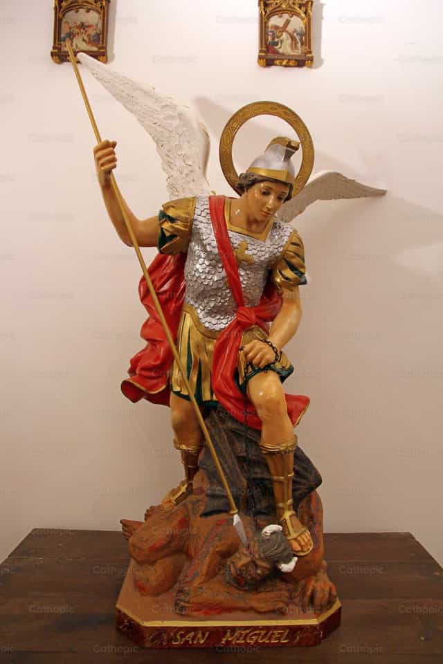 San Michele - Immagini stock cattoliche