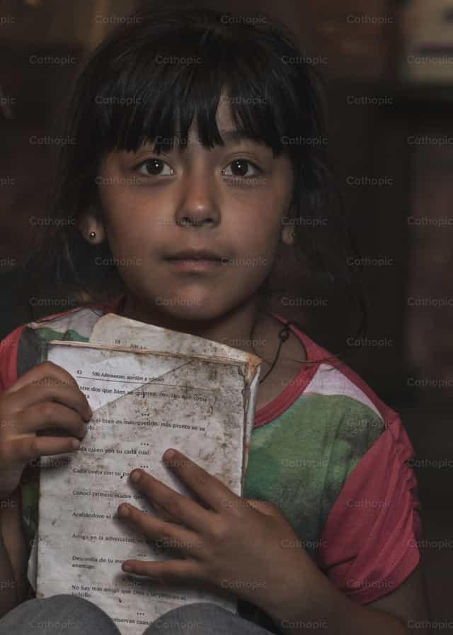 Natalia - Banco de imágenes católicas - Fotografía por Diego Zamudio