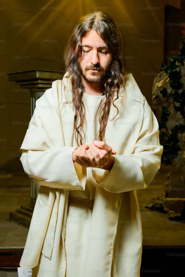 Representación de Jesús en el Vía Crucis - Banco de imágenes católicas - Fotografía por Gerardo Juarez