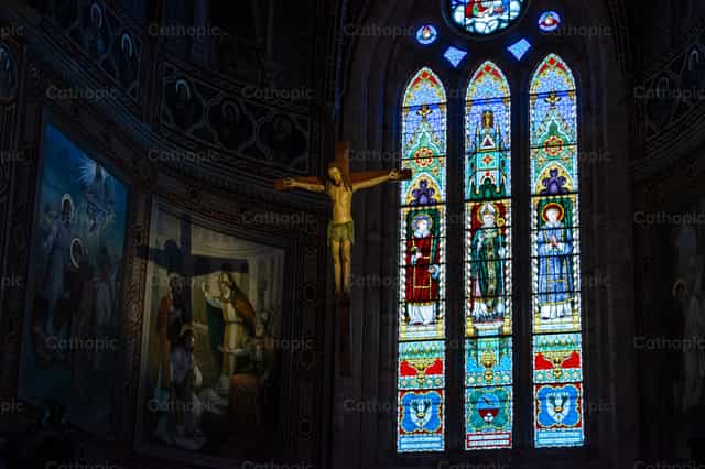 Catedral de los Santos Mariano y Giacomo - Banco de imágenes católicas