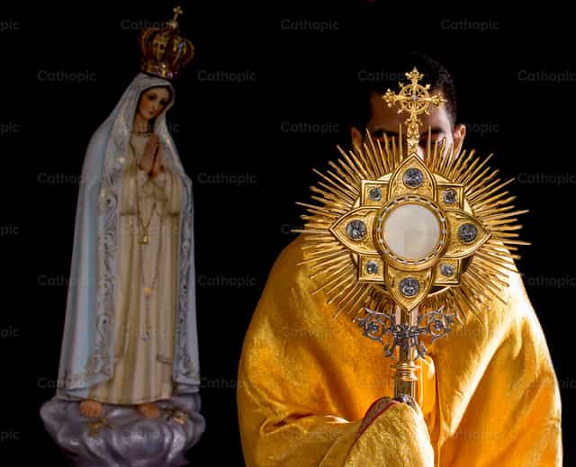 Worshipping with Mary - Catholic stock images