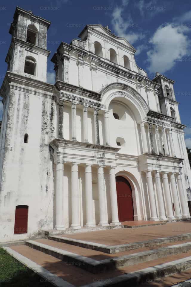 Iglesia historica San Andres - Banco de imágenes católicas
