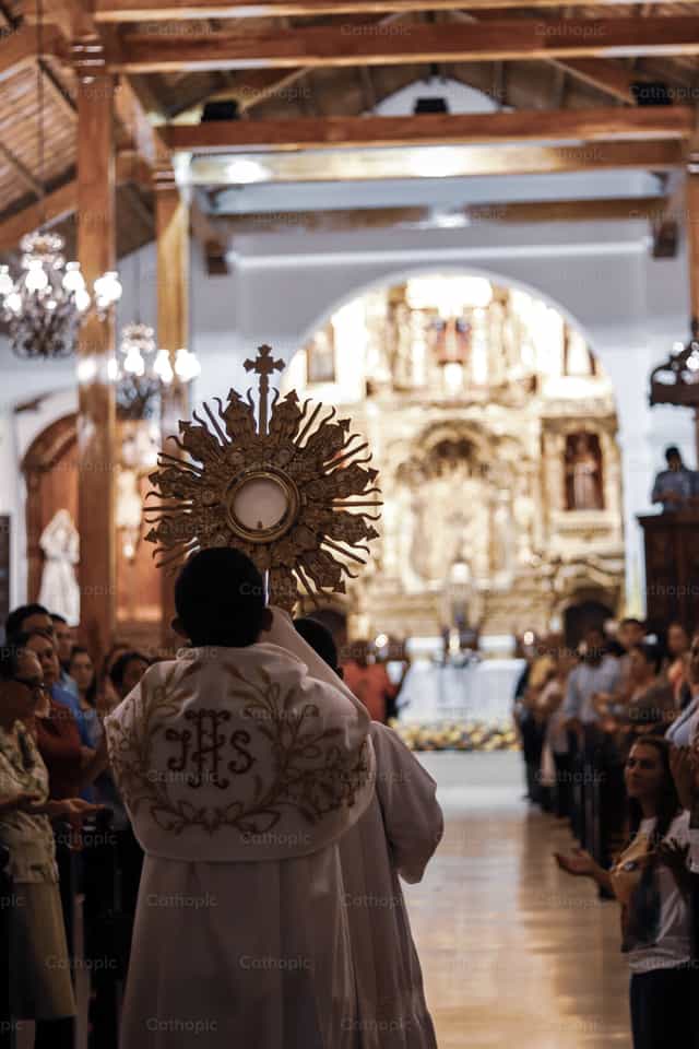 Rey de reyes - Banco de imágenes católicas