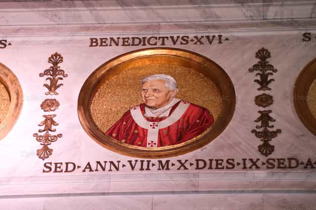 Pope Benedict XVI Mosaic - Banco de imágenes católicas - Fotografía por encaminados vamos