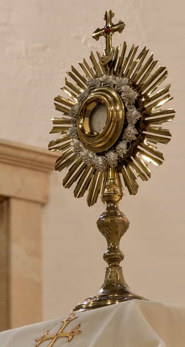 Jezus in het Heilig Sacrament - Katholieke stockfoto's