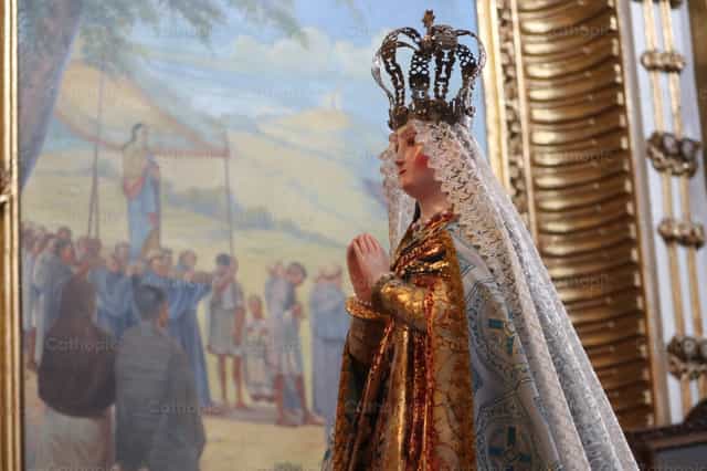 Virgen de Ocotlan - Banco de imágenes católicas - Fotografía por Carlos Perez