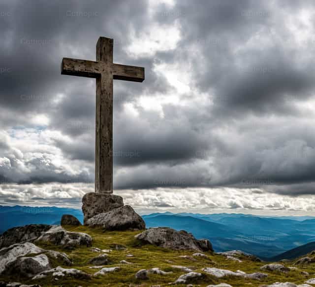 산 정상의 바위 십자가 - 가톨릭 스톡 이미지 - 사진 제공 catholicmall.org