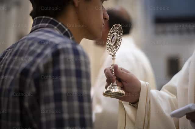 Relique de saint Josemaría Escrivá de Balaguer - Images catholiques de stock