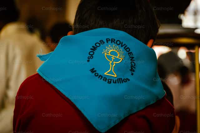 Monaguillo - Banco de imágenes católicas - Fotografía por Javier Bastidas