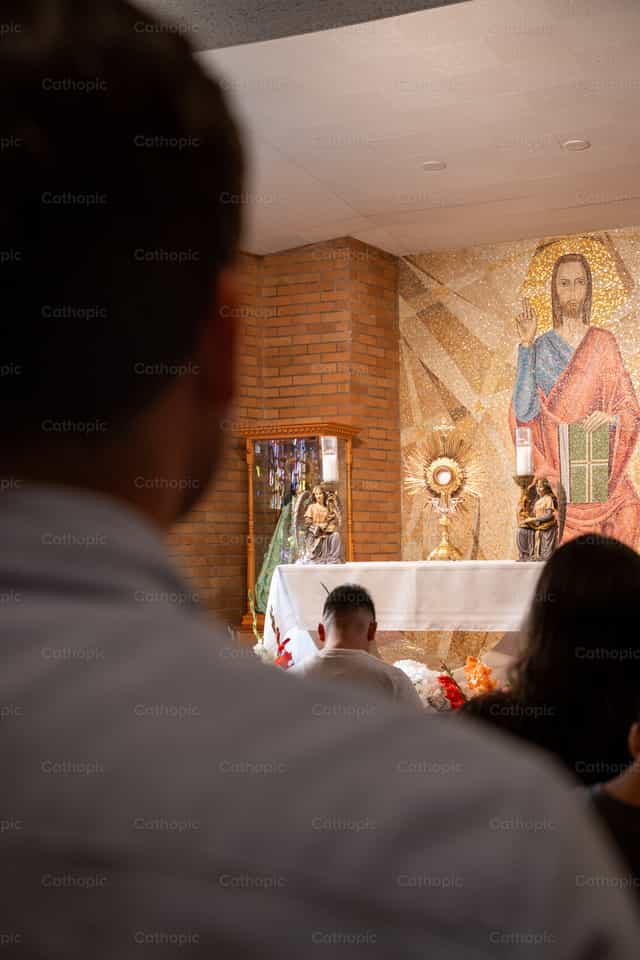 Santísimo Sacramento - Banco de imágenes católicas - Fotografía por Fr. Sebastian Munoz