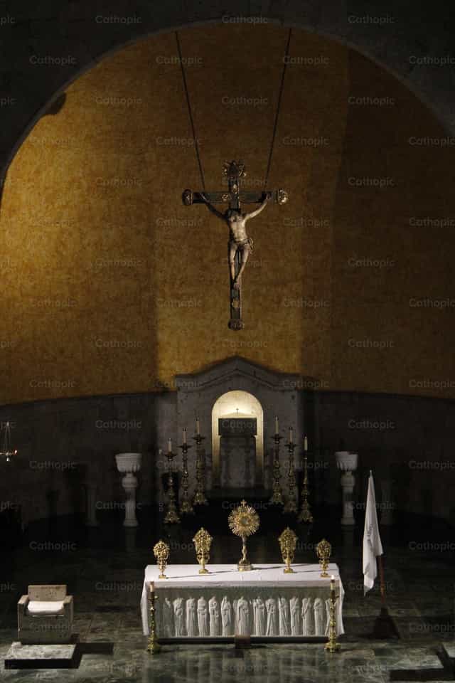 God is genoeg - Katholieke stockfoto's