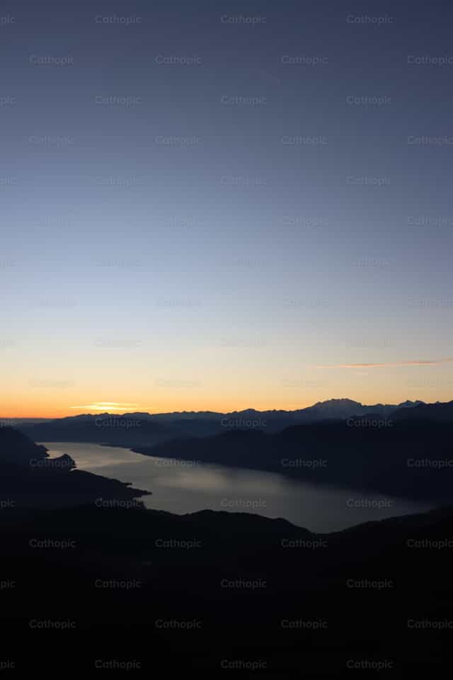 Pôr do sol - Imagens católicas de stock - Foto de Frames Cristianos