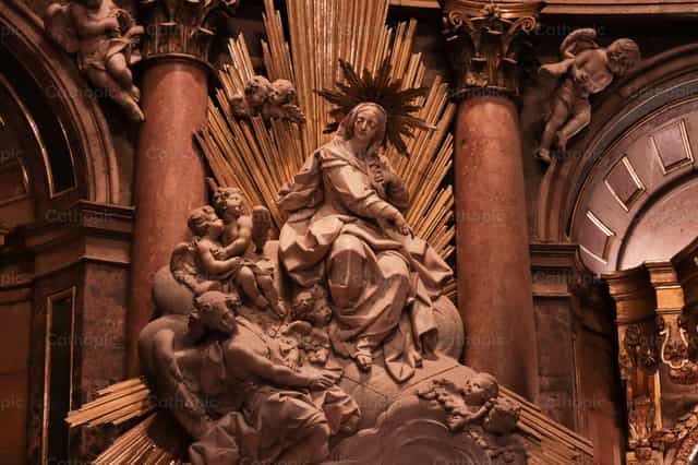 Reina del Cielo Santa Maria - Banco de imágenes católicas - Fotografía por encaminados vamos