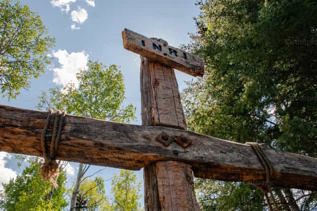 INRI, Cruz - Banco de imágenes católicas