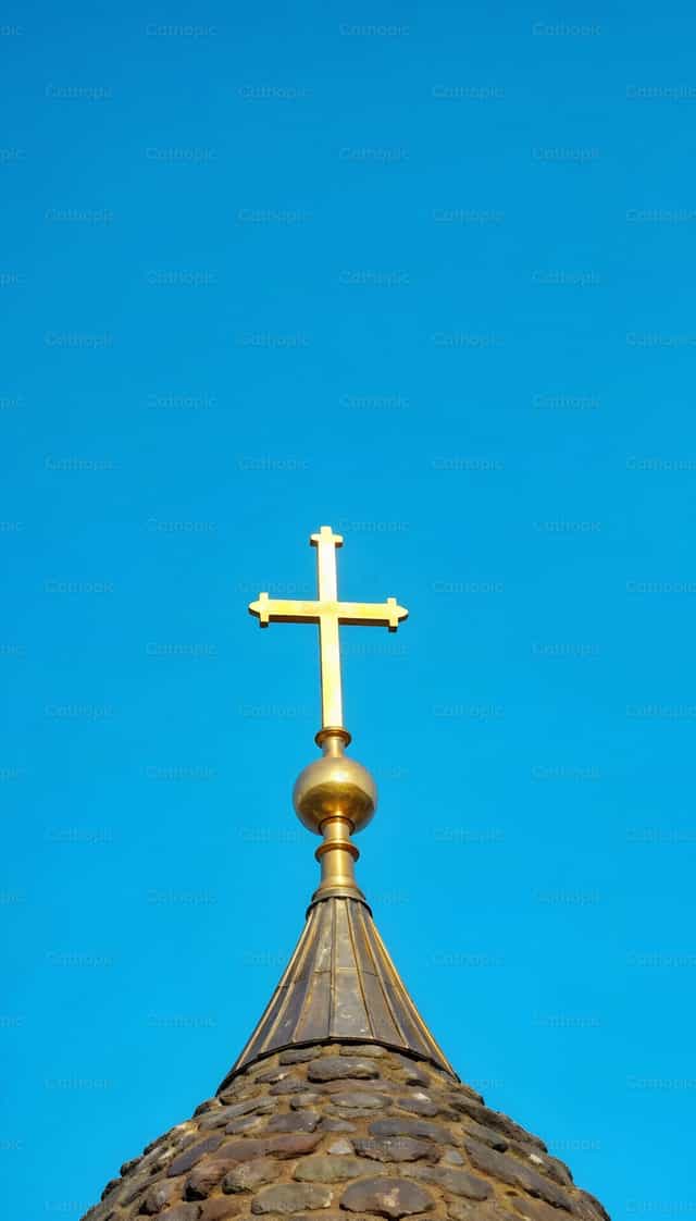 Cruz Dorada - Banco de imágenes católicas - Fotografía por Noemí Márquez