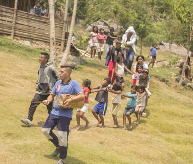 Momento Misionero - Banco de imágenes católicas - Fotografía por Carlos Daniel