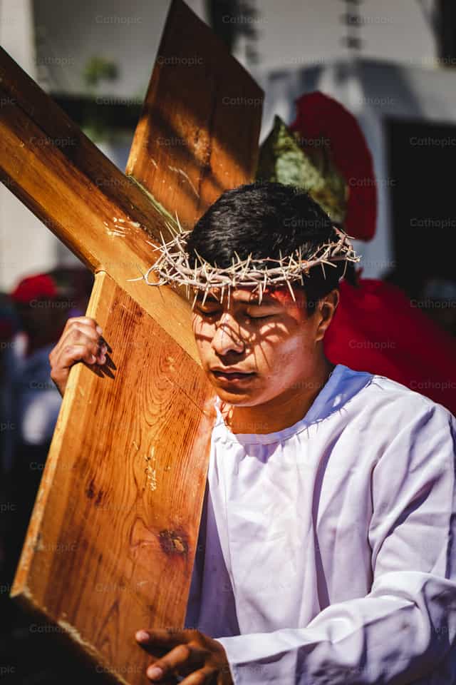 Viacrucis viviente - Banco de imágenes católicas