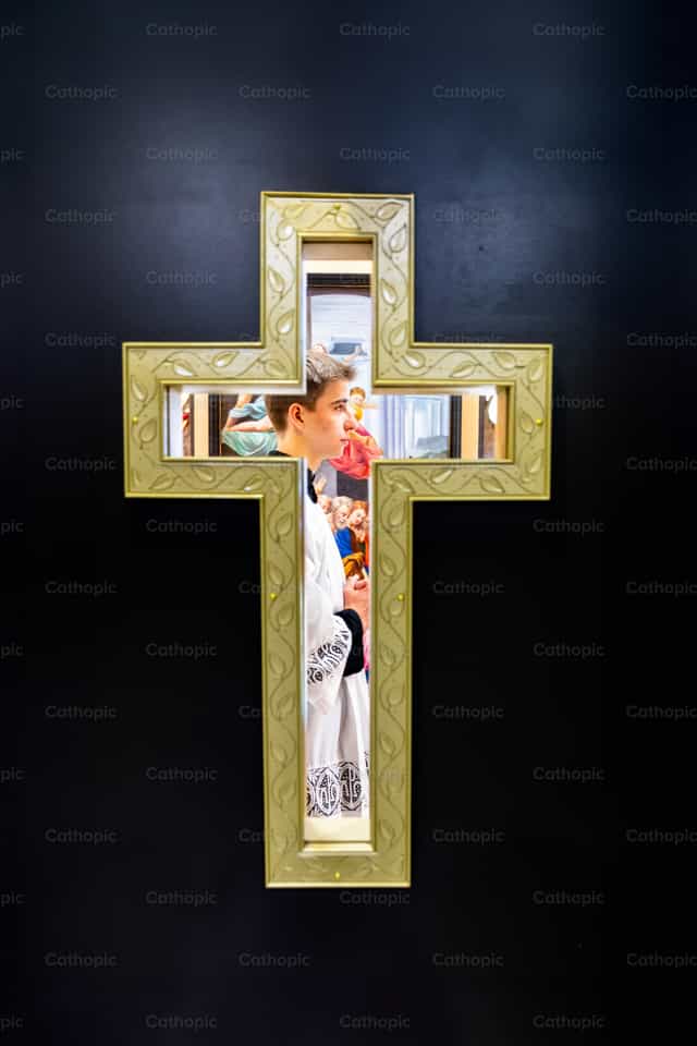 Looking through the Lens of the Cross - Catholic stock images - Photo by Laura Boswell