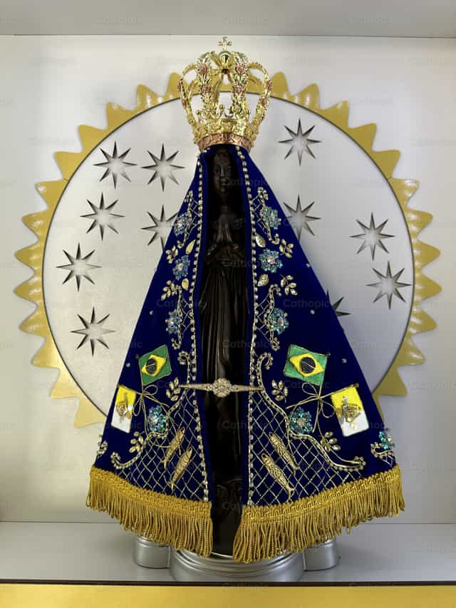 Nuestra Señora Aparecida - Banco de imágenes católicas - Fotografía por Santuário-Lar de Nossa Senhora da Conceição Aparecida