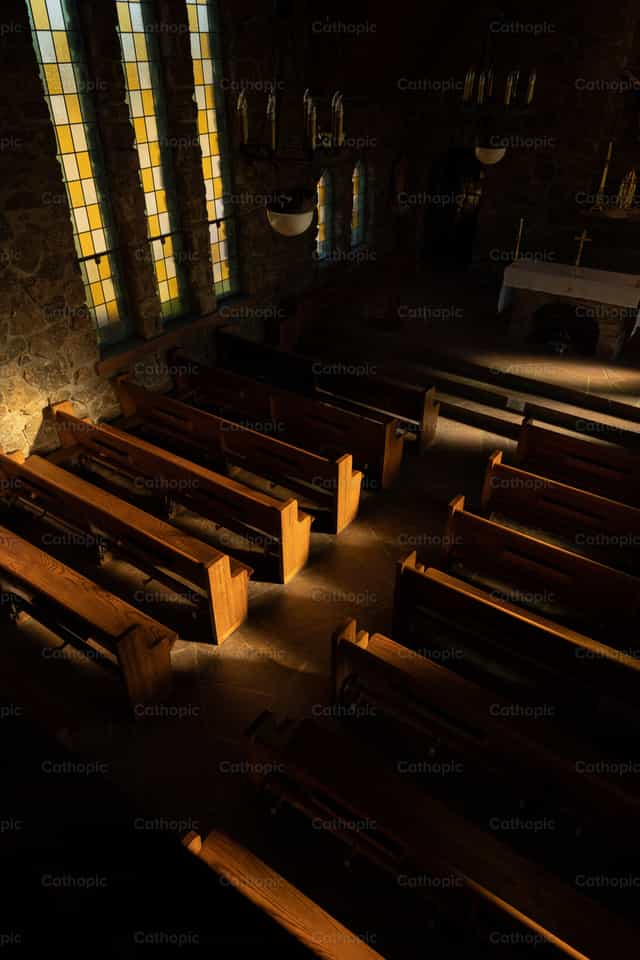Iglesia de San Malo en Estes Park, CO - Banco de imágenes católicas
