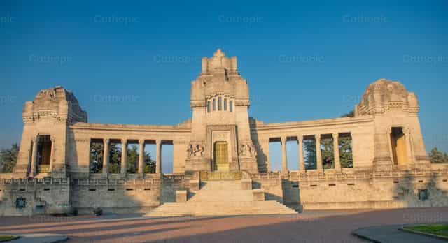 Cementerio de Bérgamo - Katholische Stockfotos - Foto von Pierluigi Palazzi
