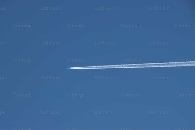 Avion - Banco de imágenes católicas - Fotografía por Saul Ibarra
