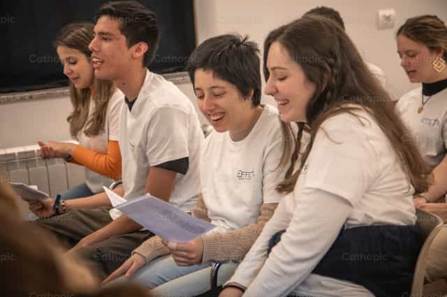 Despertar de Fe: Retiro Effetá para la Juventud - Banco de imágenes católicas