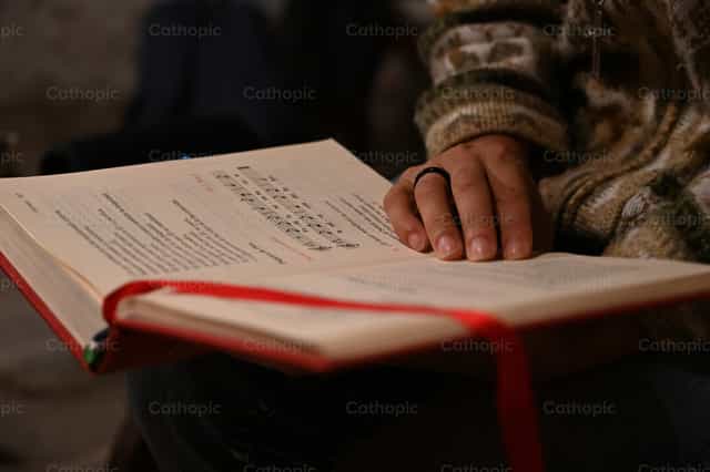 Palabra de Dios - Banco de imágenes católicas - Fotografía por Sor Cata FMA