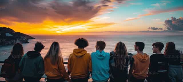 Jeunes au coucher du soleil - Images catholiques de stock - Photo de Paola Rossinelli