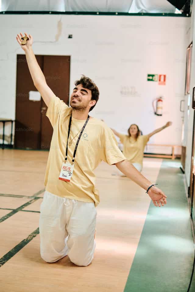 Alabanza - Banco de imágenes católicas - Fotografía por Sergi Canal