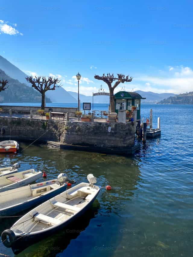 Bangka - Mga Catholic stock image - Larawan ni Saul Ibarra